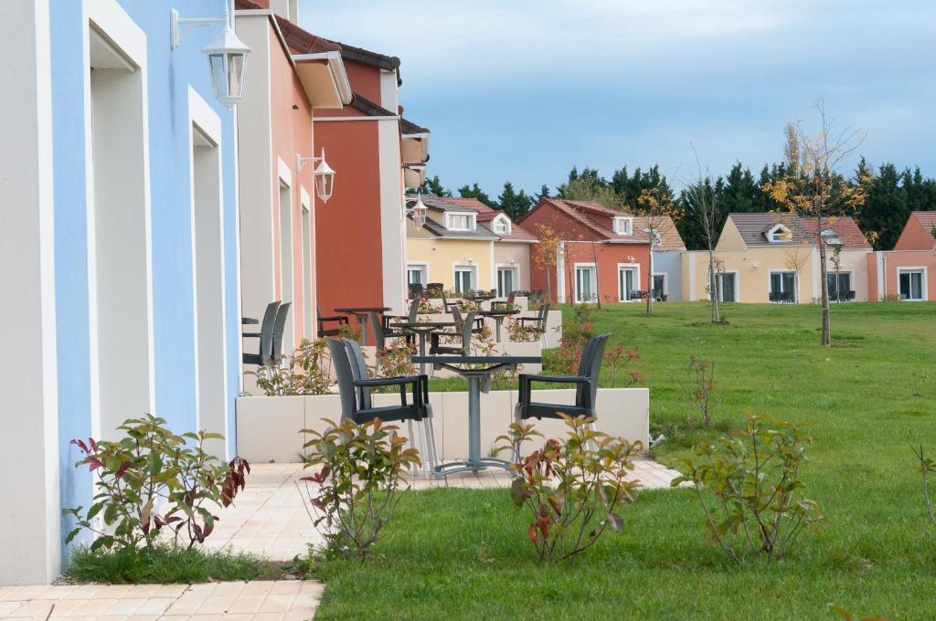 Residence De La Cerisaie Saulx-les-Chartreux Exterior photo