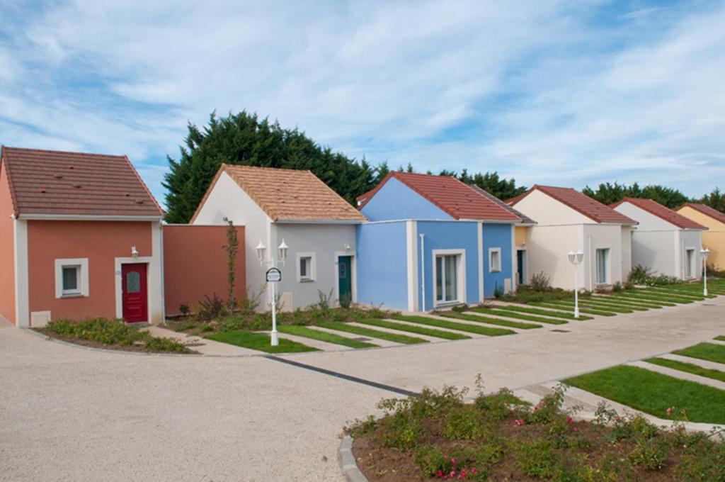 Residence De La Cerisaie Saulx-les-Chartreux Exterior photo