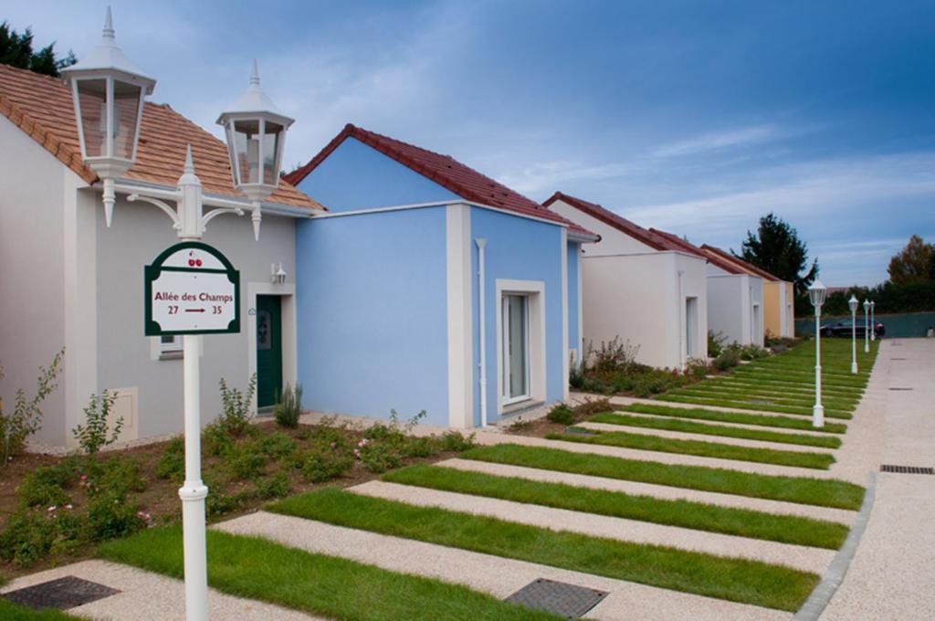 Residence De La Cerisaie Saulx-les-Chartreux Exterior photo